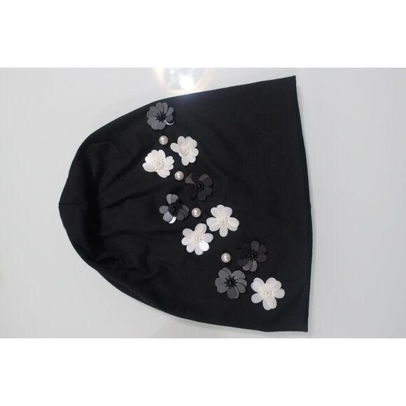 Black Beanie Zipper Flower Studs Bundle NWOT - Picture 2 of 4